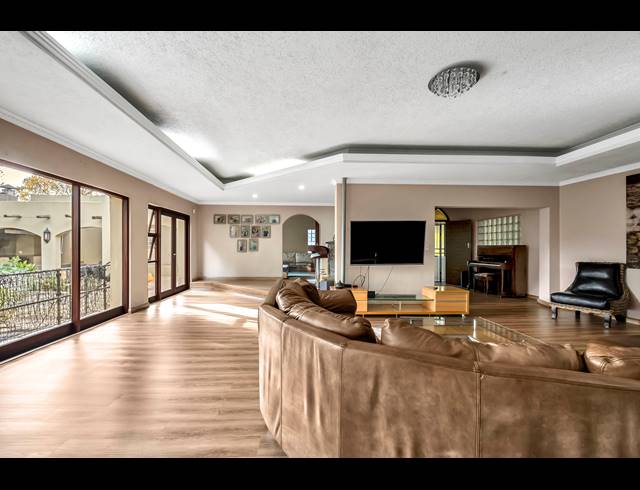 3 BEDROOM HOUSE FOR SALE IN WENDYWOOD